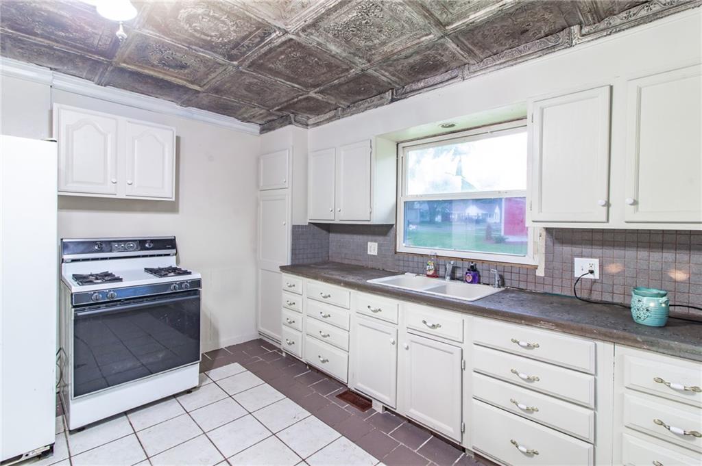 Photo 7 of 701 S Pine Street