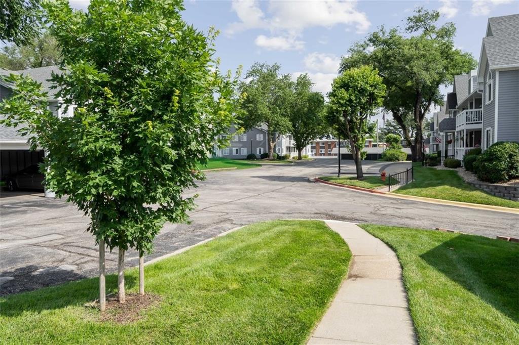 Photo 2 of 4027 S Crysler Avenue #1