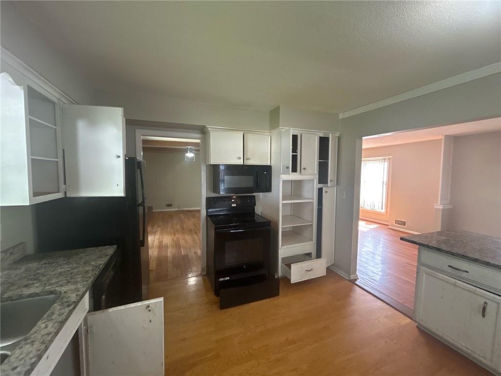 Photo 2 of 5117 S Delaware Avenue