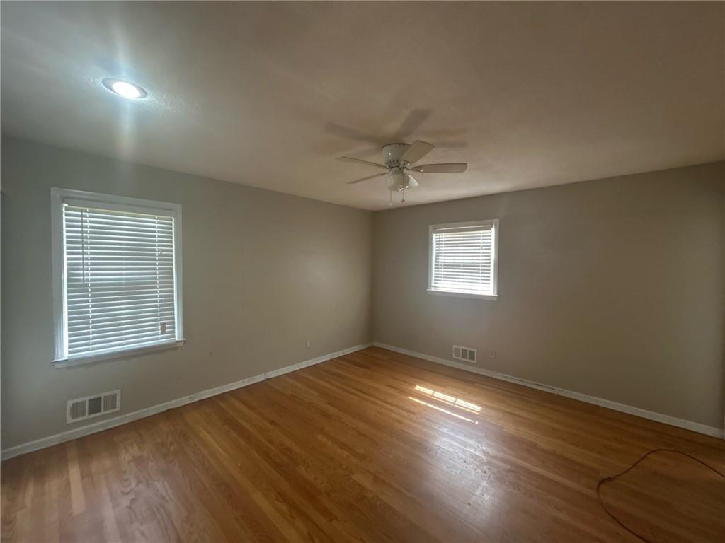 Photo 3 of 5117 S Delaware Avenue