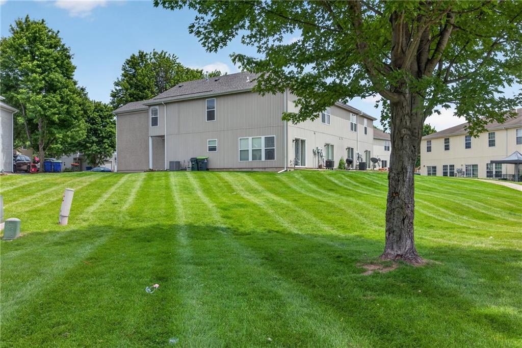 Photo 4 of 840 S Woodson Court