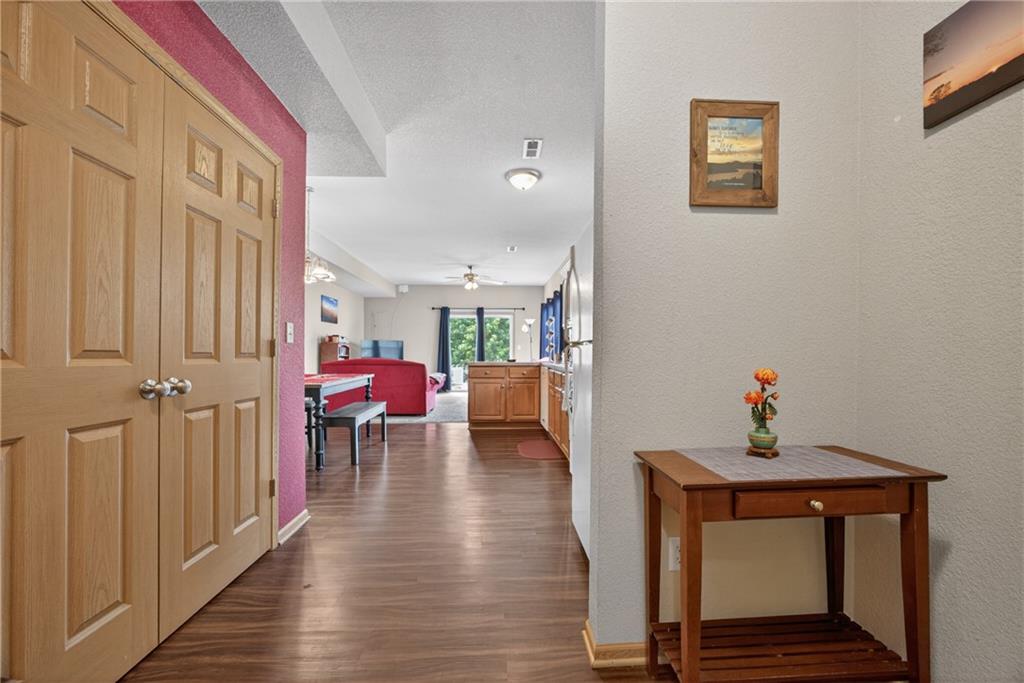 Photo 6 of 840 S Woodson Court