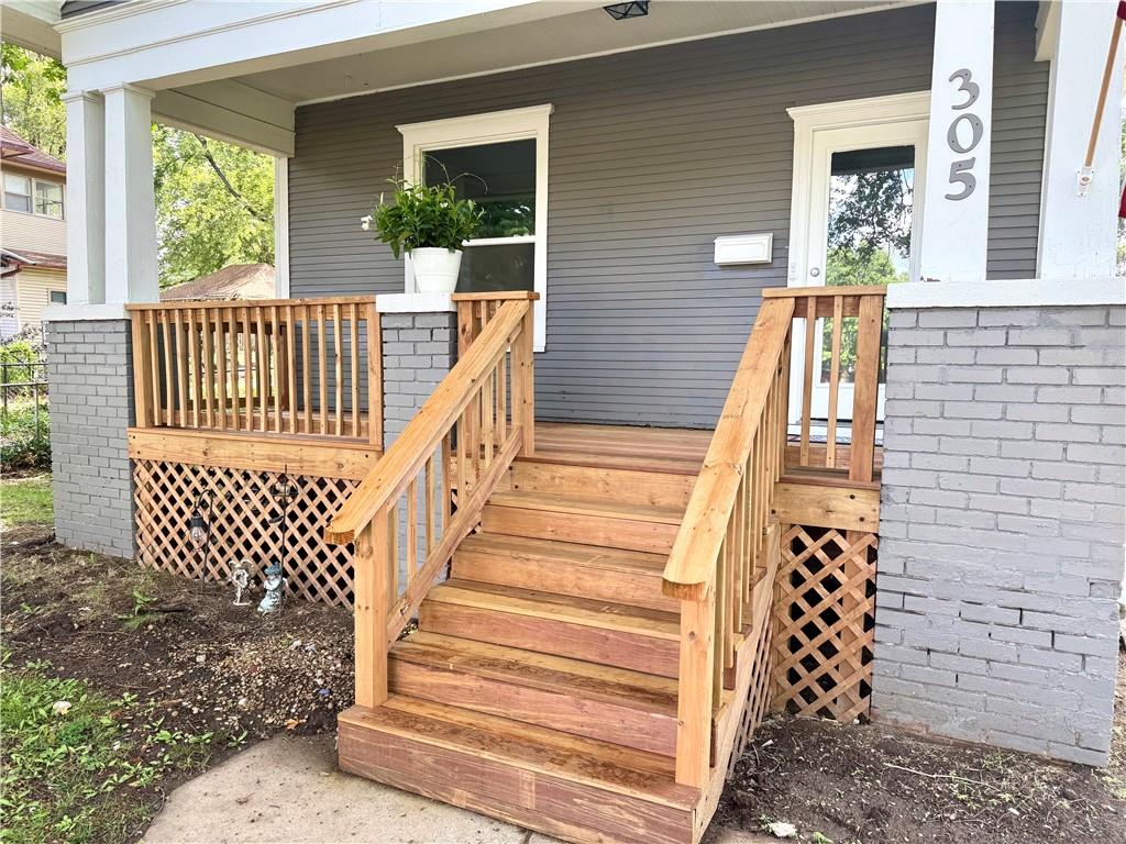Photo 2 of 305 S 31st Street