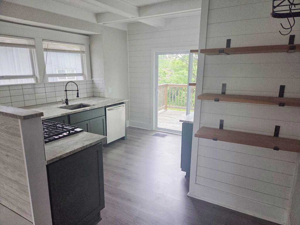 Photo 4 of 4306 Highland Avenue