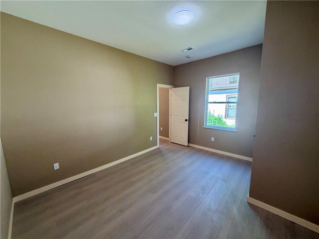 Photo 7 of 524 Parker Avenue
