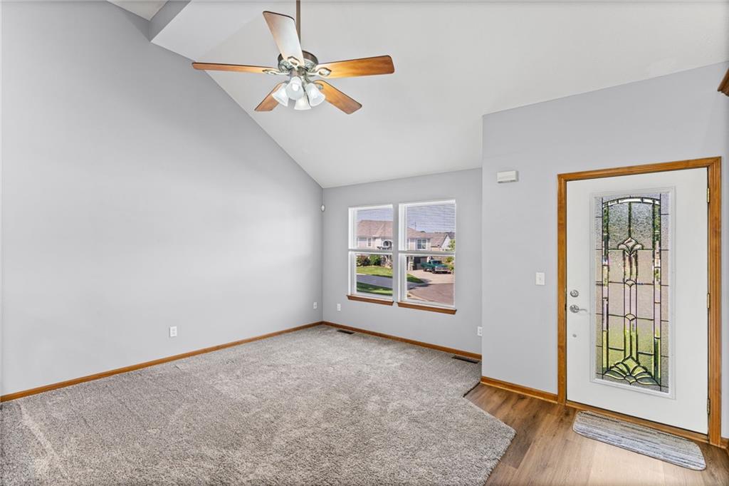 Photo 6 of 19309 E Lynchburg Place N