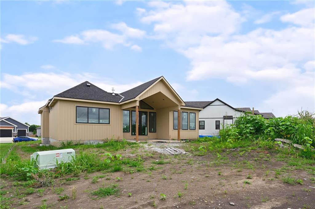 Photo 4 of 1223 Larkspur Place
