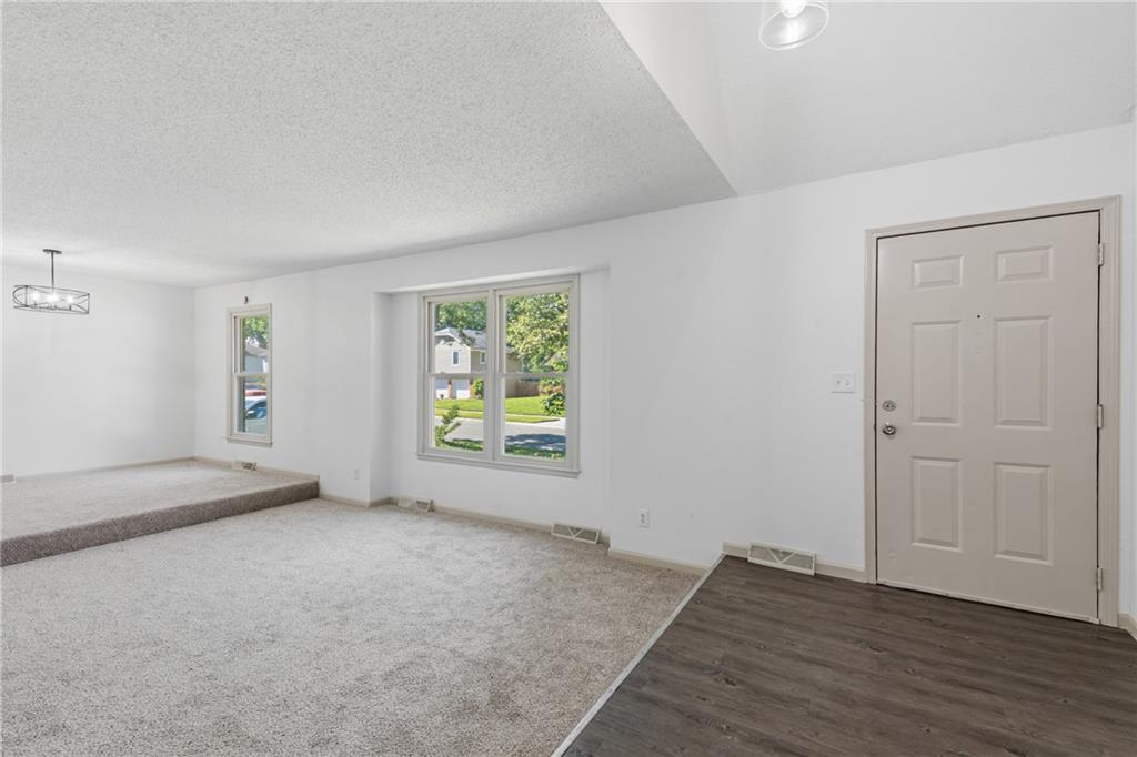 Photo 5 of 16721 Hardee Street