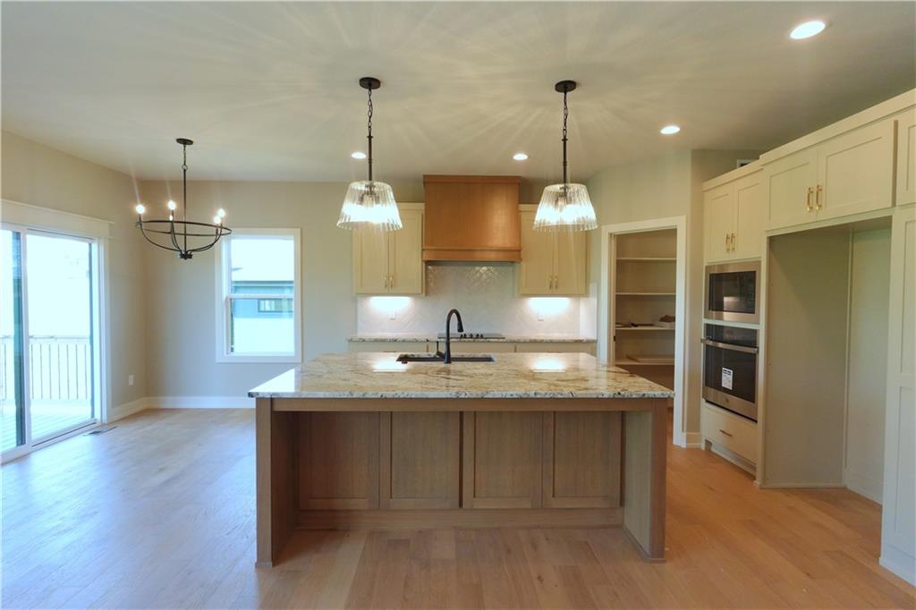 Photo 3 of 12720 NW Larkspur Lane