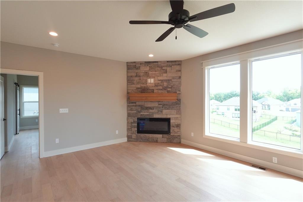 Photo 4 of 12735 N Champanel Way