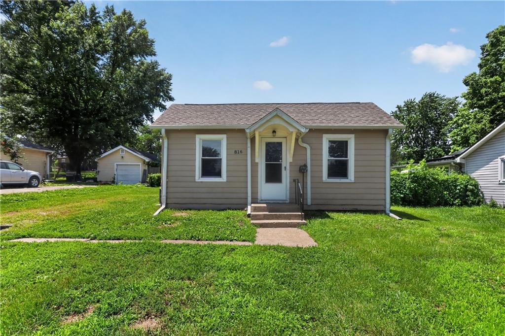 Photo of 816 S Logan Avenue