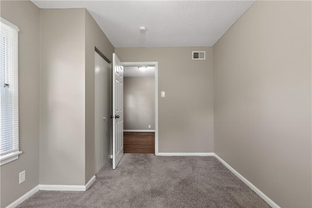Photo 6 of 816 S Logan Avenue
