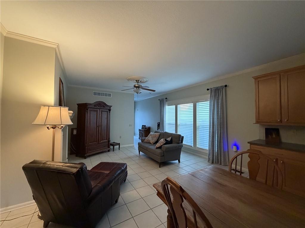 Photo 5 of 508 E 29th Avenue