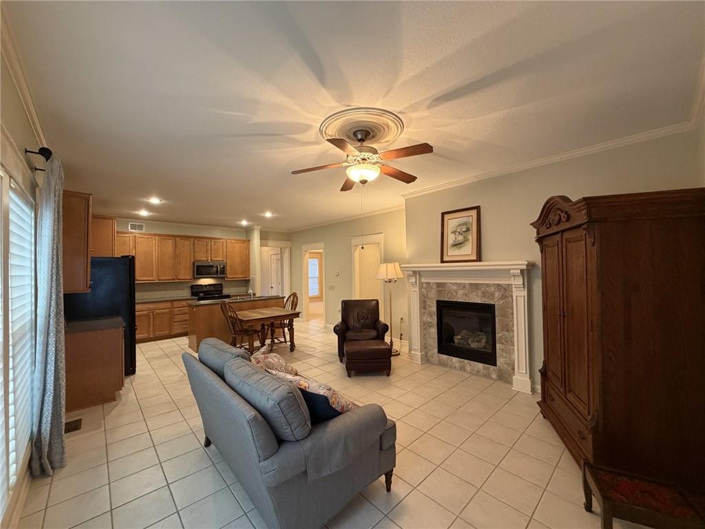 Photo 6 of 508 E 29th Avenue