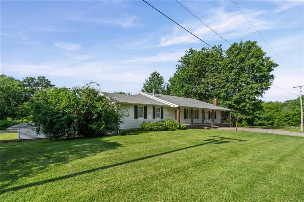 Photo 3 of 503 Hallar Avenue