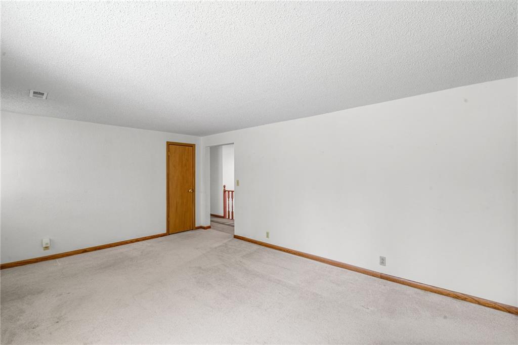 Photo 5 of 503 Hallar Avenue