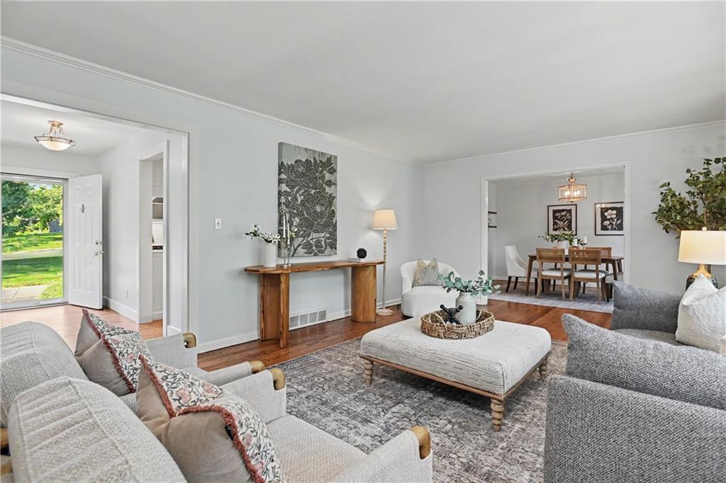 Photo 6 of 2444 W 103rd Street