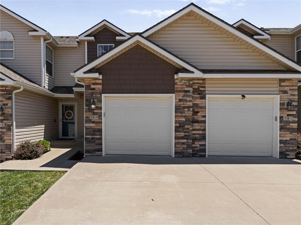 Photo of 213 Pointe Lane