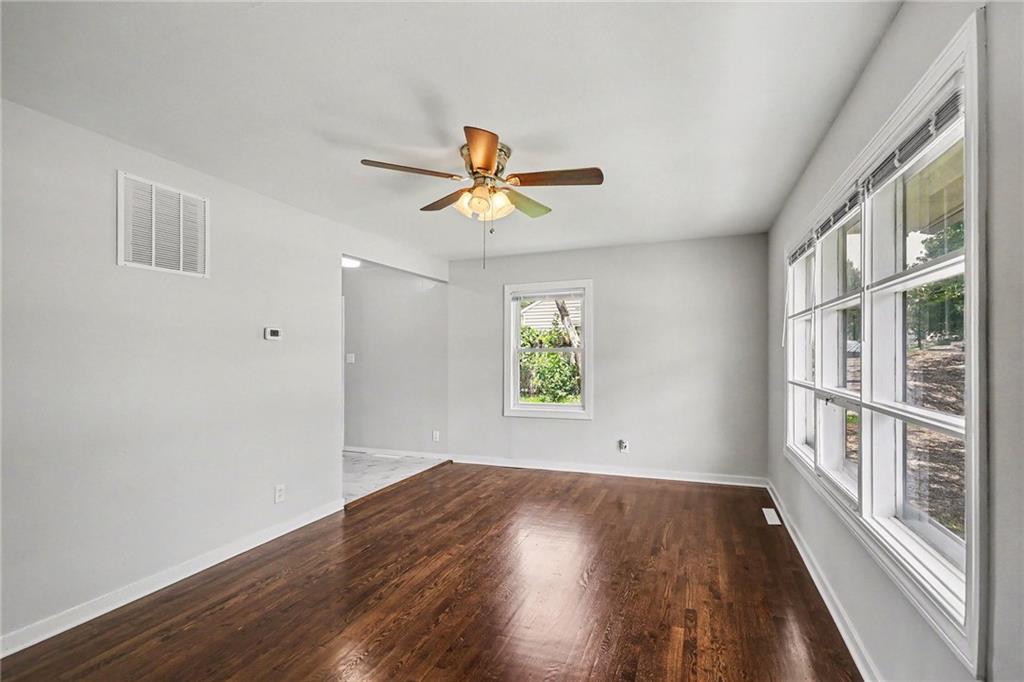 Photo 4 of 744 N 82nd Street