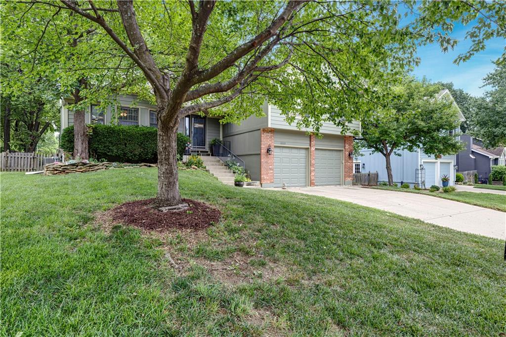 Photo 3 of 12115 S Alcan Street