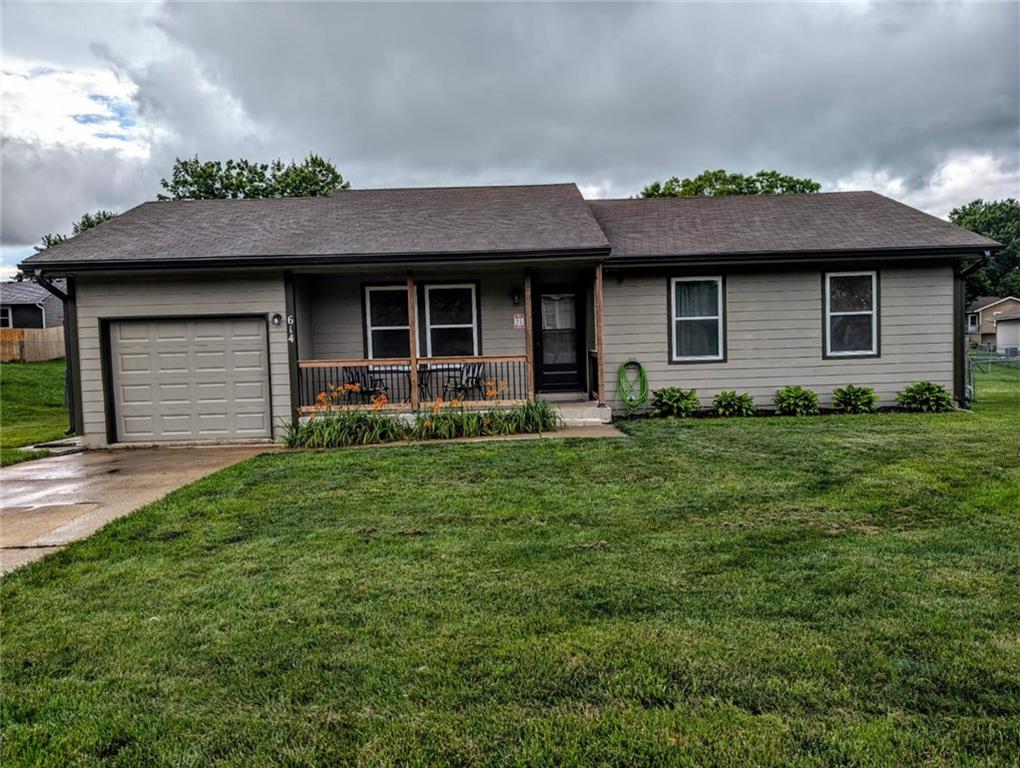 Photo of 614 Younger Street in Kearney, MO