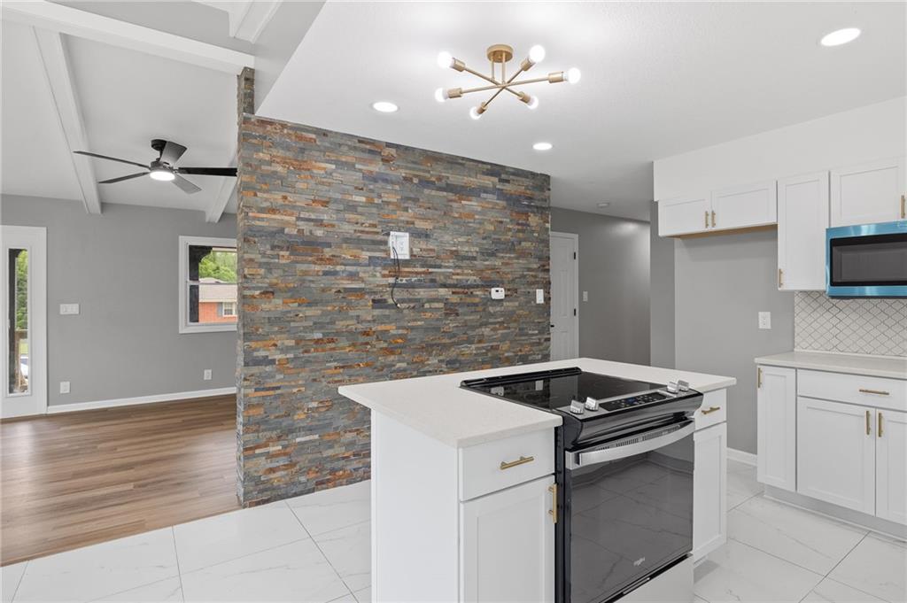 Photo 6 of 1905 Rosewood Terrace