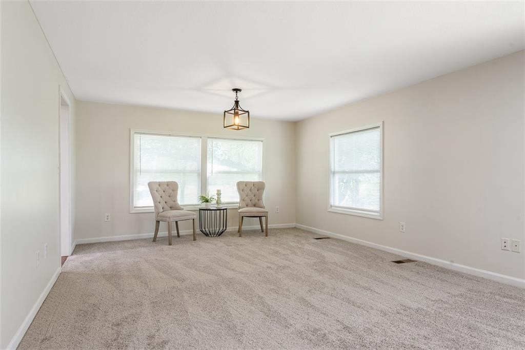 Photo 5 of 38757 Hedge Lane