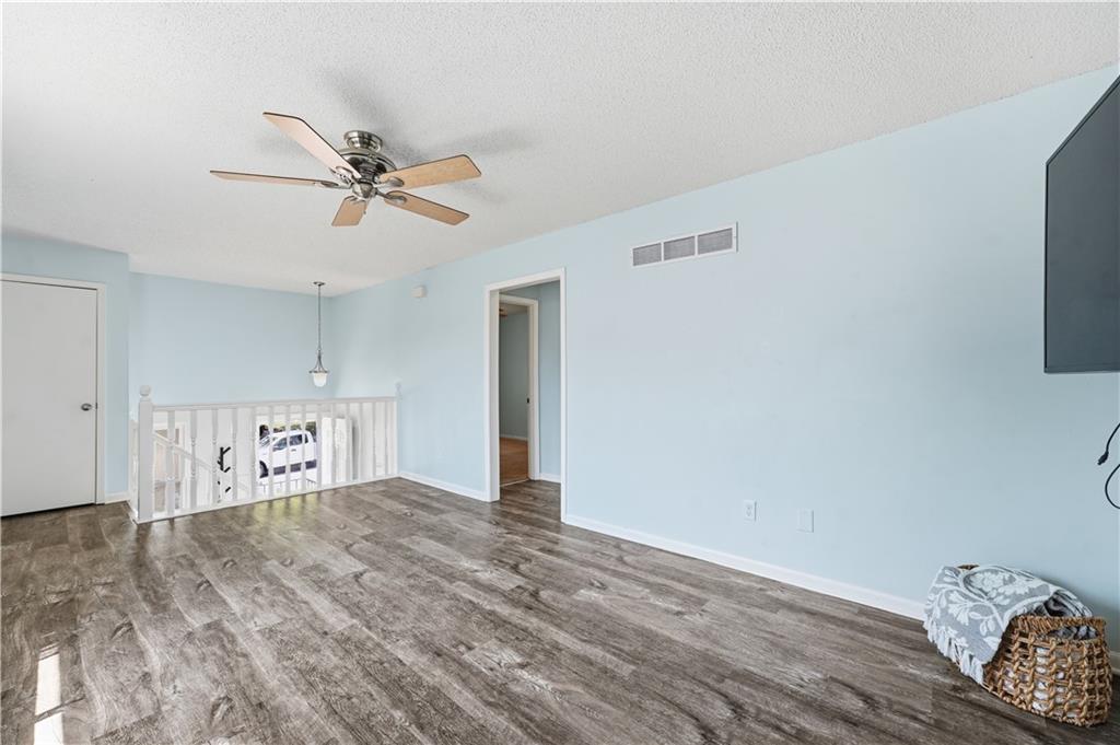 Photo 5 of 8669 N Hull Avenue