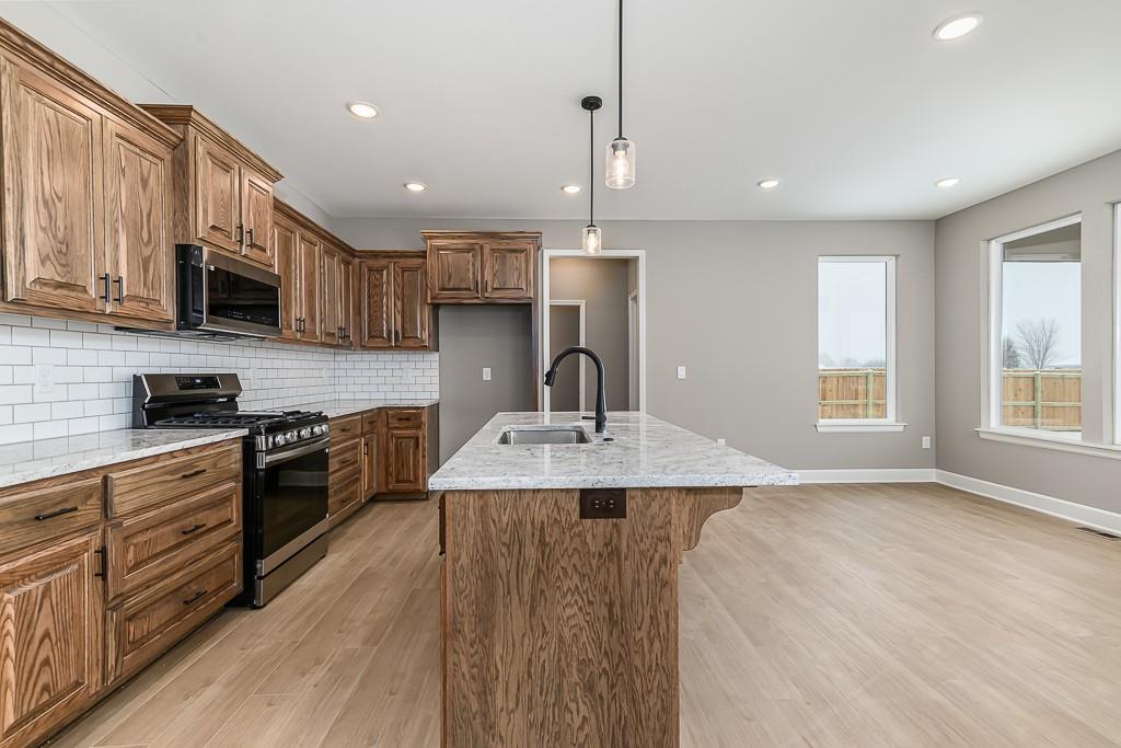Photo 5 of 15604 Austin Court