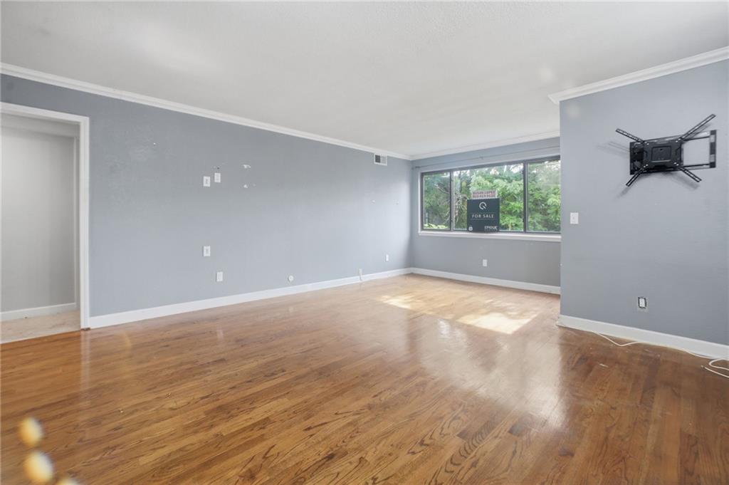 Photo 6 of 104 E 41 Street #6