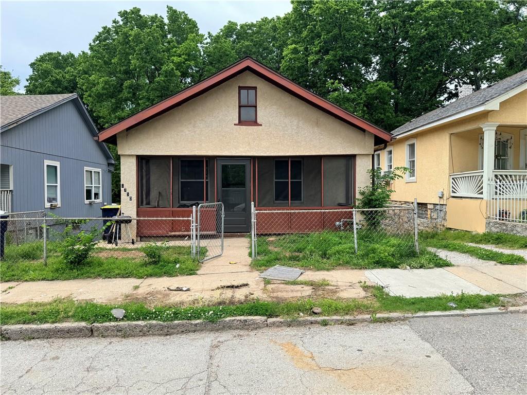 Photo 2 of 2750 Lister Avenue