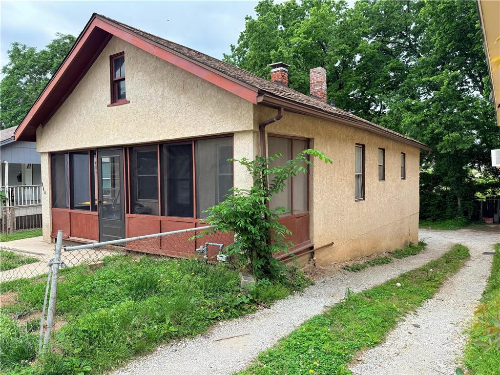 Photo 4 of 2750 Lister Avenue