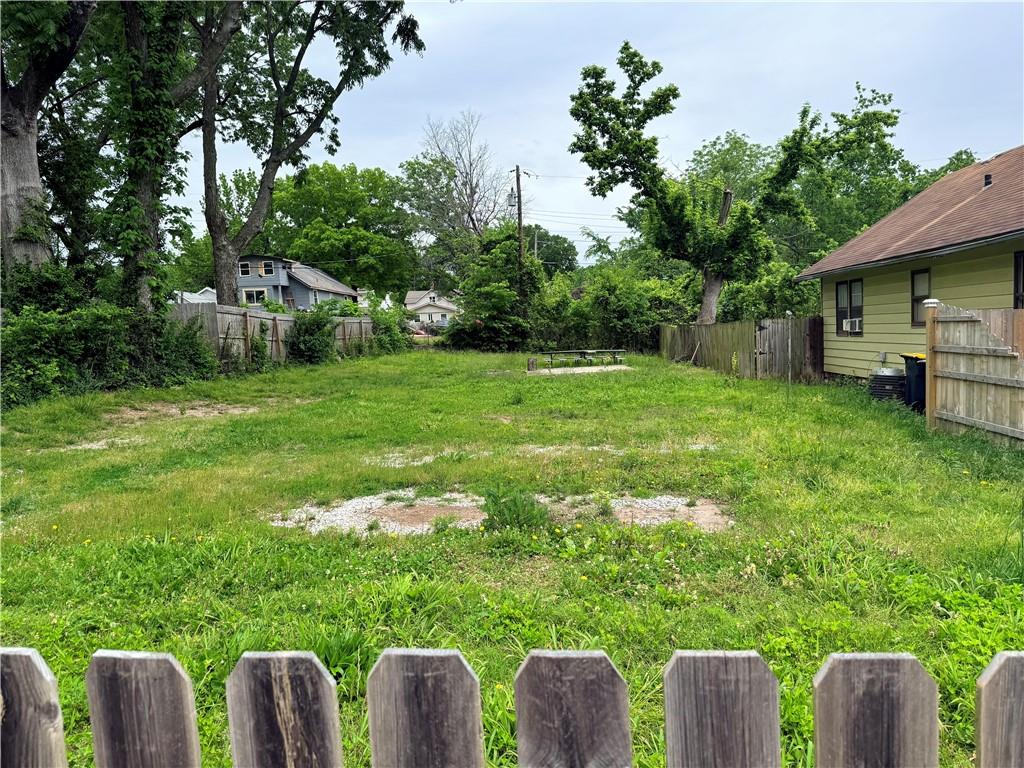 Photo 5 of 2750 Lister Avenue