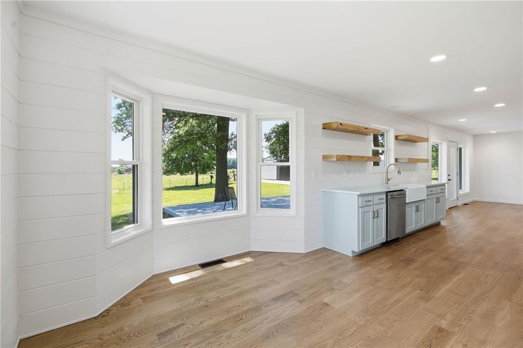 Photo 6 of 40107 E Lorenze Road