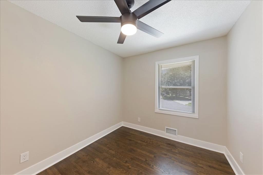 Photo 7 of 11207 Monroe Court
