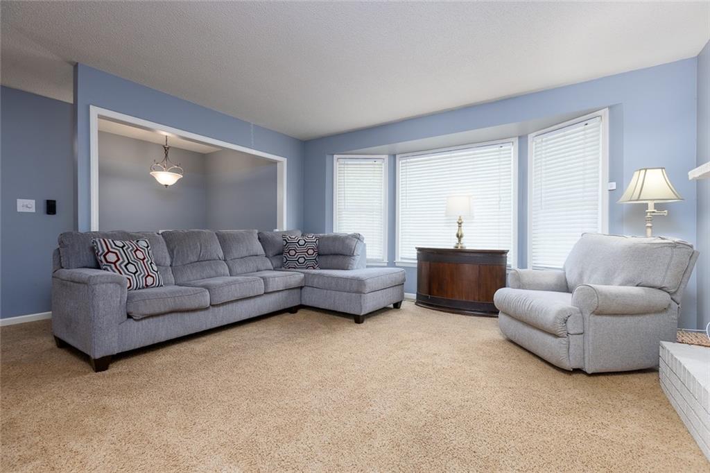 Photo 6 of 7513 W High Drive