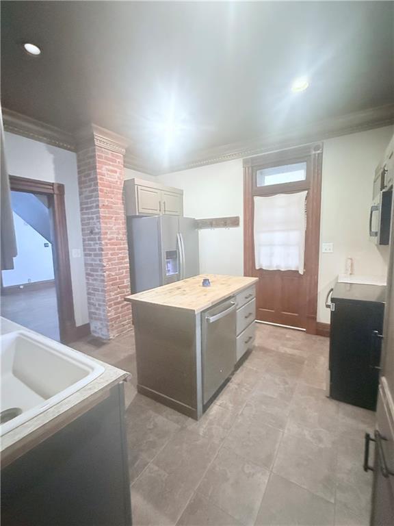 Photo 6 of 2424 Olive Street