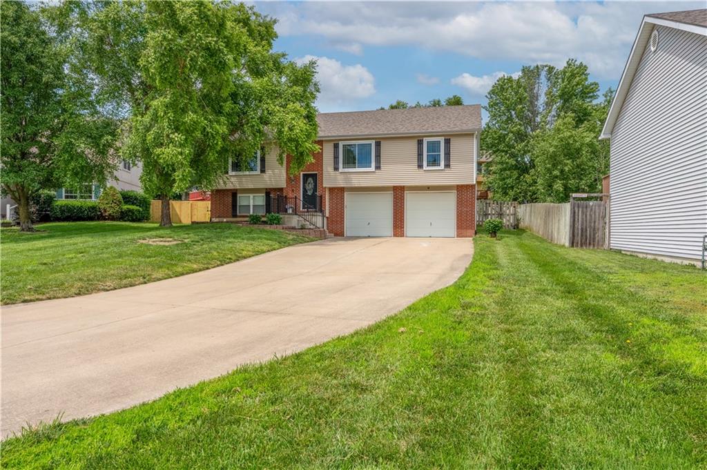 Photo 3 of 1305 Kimberly Drive