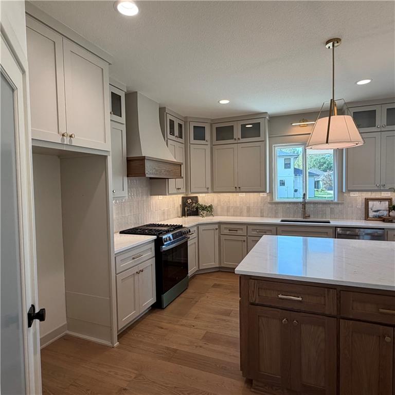 Photo 7 of 2308 Foxtail Drive