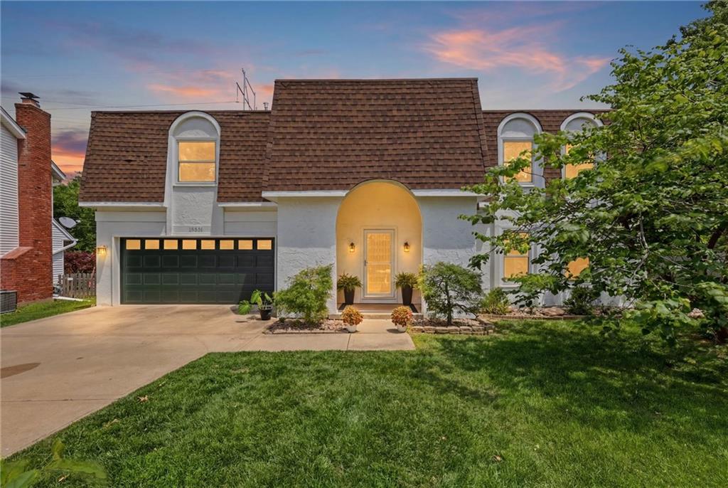Photo 2 of 10531 Wedd Street