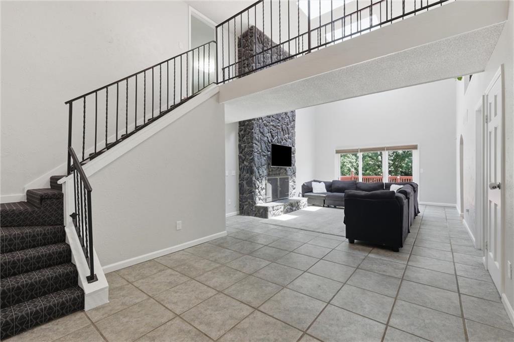 Photo 4 of 10531 Wedd Street