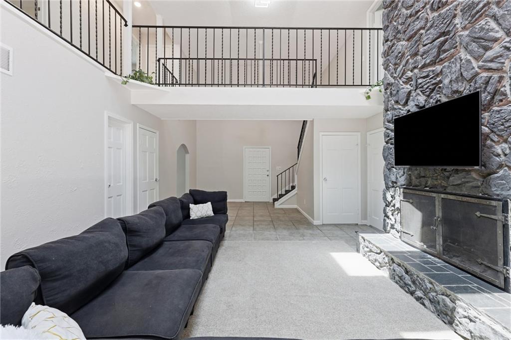 Photo 6 of 10531 Wedd Street
