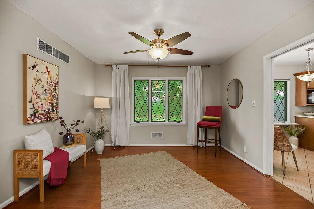 Photo 4 of 5475 Clare Road