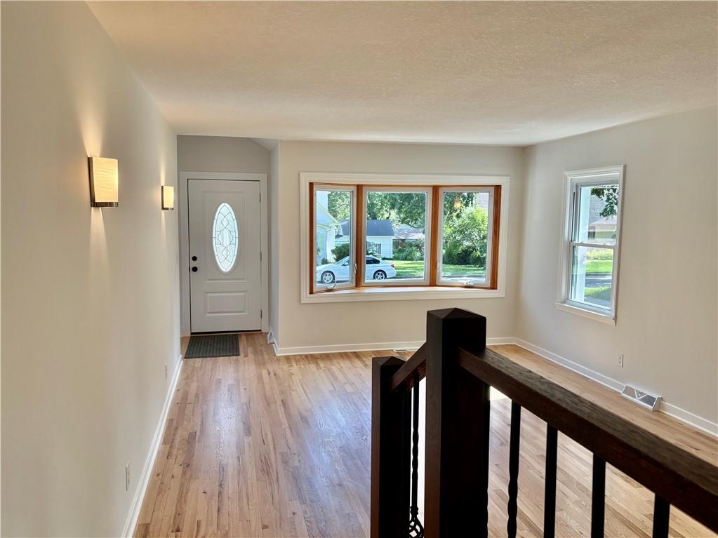 Photo 3 of 2500 W 47th Terrace