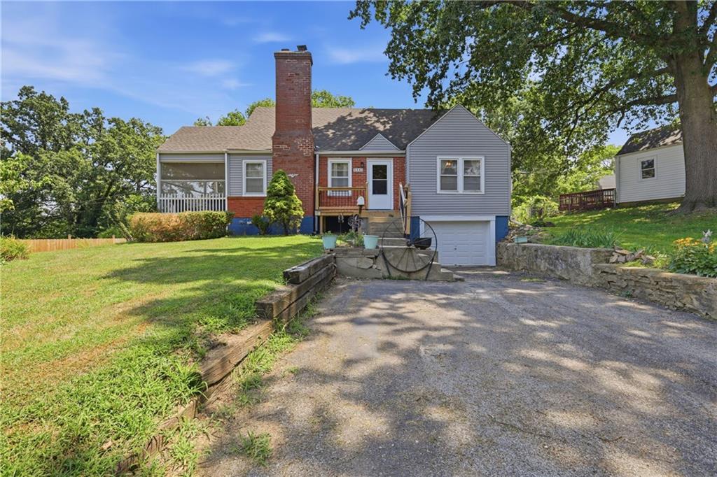 Photo of 5341 N SPRUCE Avenue
