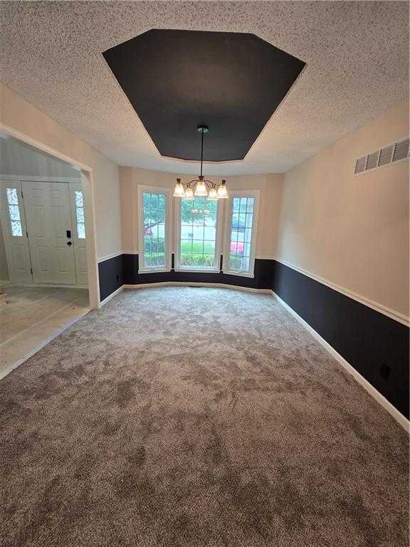 Photo 3 of 400 NW Tennyson Place
