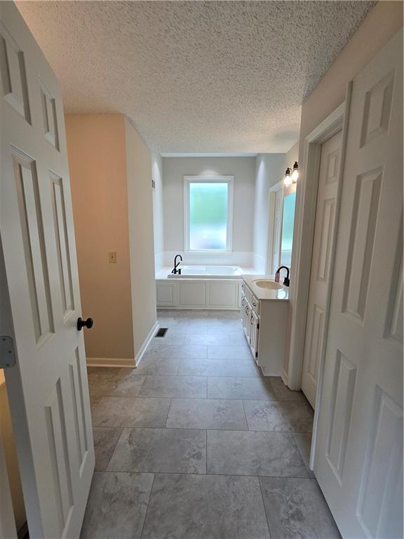 Photo 5 of 400 NW Tennyson Place