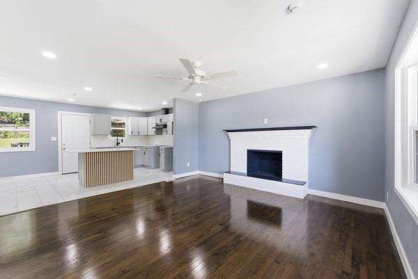 Photo 5 of 3000 N 72nd Terrace