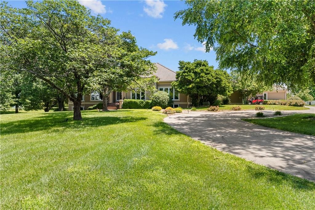 Photo 2 of 13801 S Pebblebrook Lane