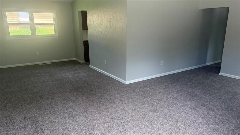 Photo 5 of 809 Anderson Street